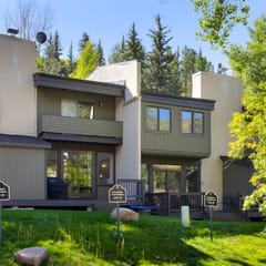 West Vail Ptarmigan Townhome - Hot Tub & Easy Bus