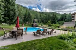 Fallridge Condo - Summer Pool & Close to Golf Club