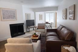 Fallridge Condo - Summer Pool & Close to Golf Club