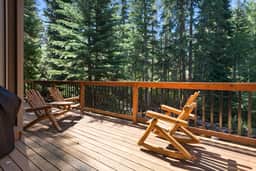 Large East Vail Home - On Gore Creek & Bus Stop