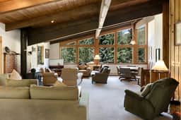 Classic East Vail Home - Private Hot Tub