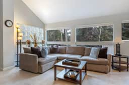 East Vail Pitkin Creek Home - Corner Unit on Creek