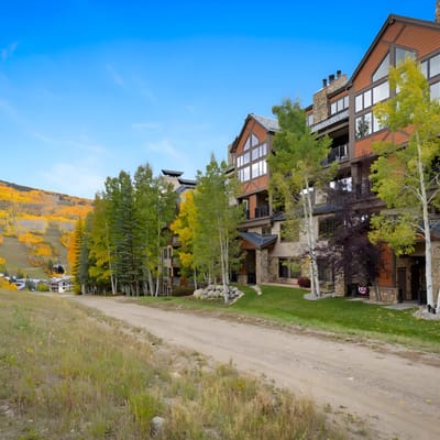 True Ski-In/Out - Highlands Slopeside Condo