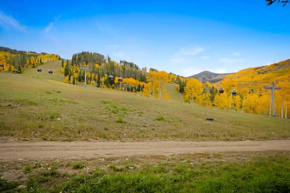 True Ski-In/Out - Highlands Slopeside Condo