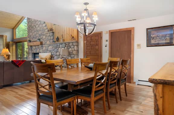 Golf Course Townhome - Close to Clubhouse