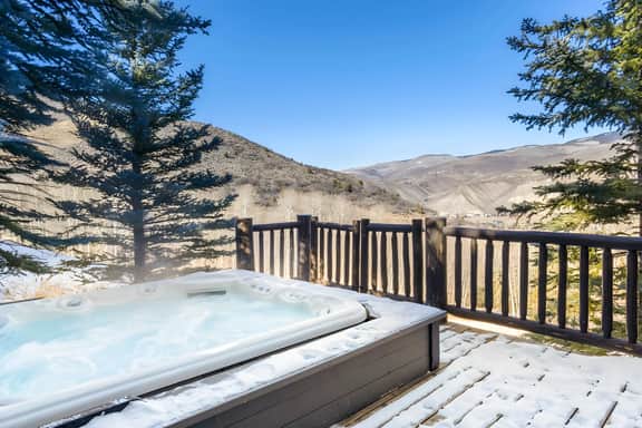Large Beaver Creek Home - Privacy Emphasis