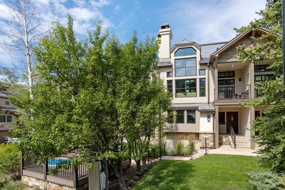 Steps From Slopes - Luxury Beaver Creek Townhome
