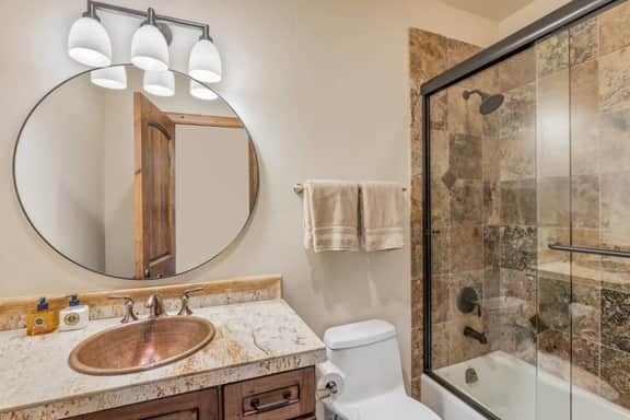 Luxury West Vail Duplex - Multi-Level Living Areas