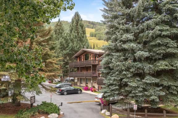 Exclusive Vail Village Townhome - Walk to Ski Lift - Image 3